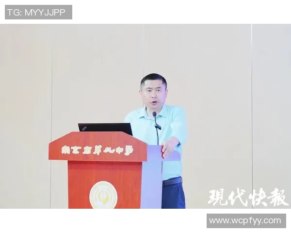 南京极限运动队的防反策略解析与热点趋势探讨 南京极限运动队的防反策略解析与热点趋势探讨